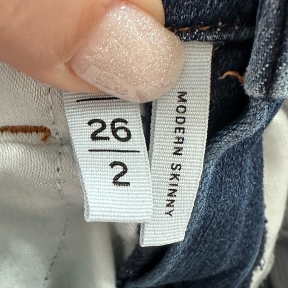 LOFT Dark Blue Skinny Jeans with Patterned Embroidered Cuffs Women's 2 (26") - Picture 8 of 12